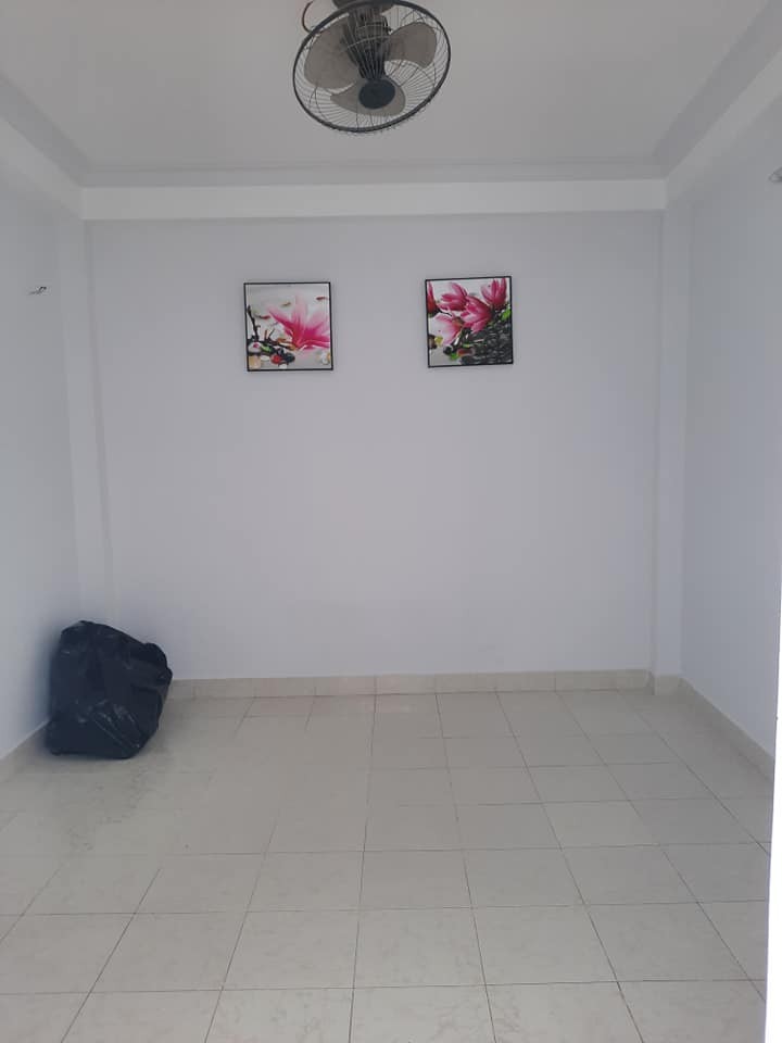 Bán nhà mặt tiền 4m, 4 tầng quận 3, chỉ 4,5 tỷ thương lượng.