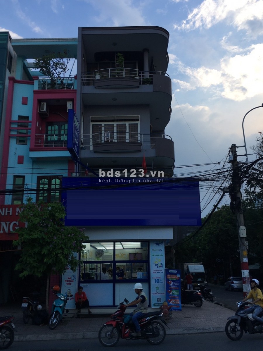 Nhà 2MT kd nhộn nhịp đường Nơ Trang Long