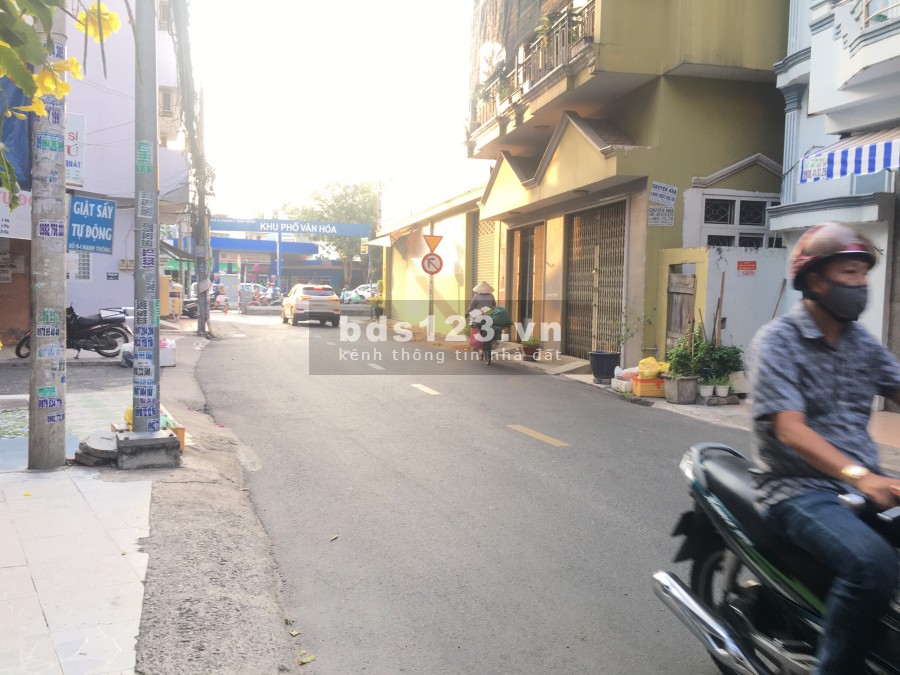 BÁN GẤP, MẶT TIỀN HẠNH THÔNG, NGẢ 5 GÒ VẤP, DT 4x12M, CHỈ 7.4 TỶ.
