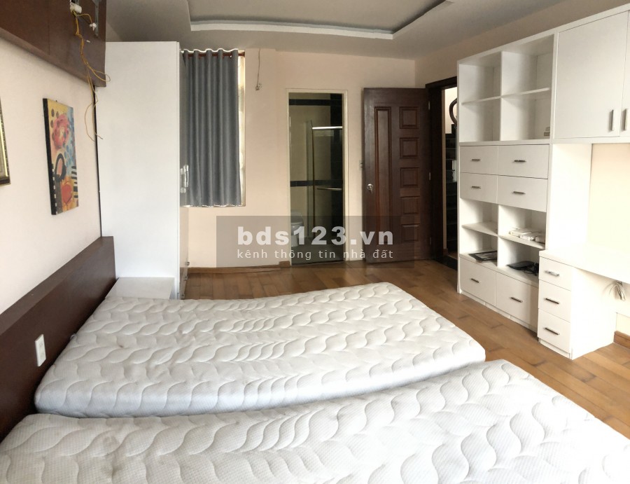 Cho Thuê Villa đường Đặng Thùy Trâm: Hầm Trệt 3 lầu: Phù hợp Văn Phòng công ty