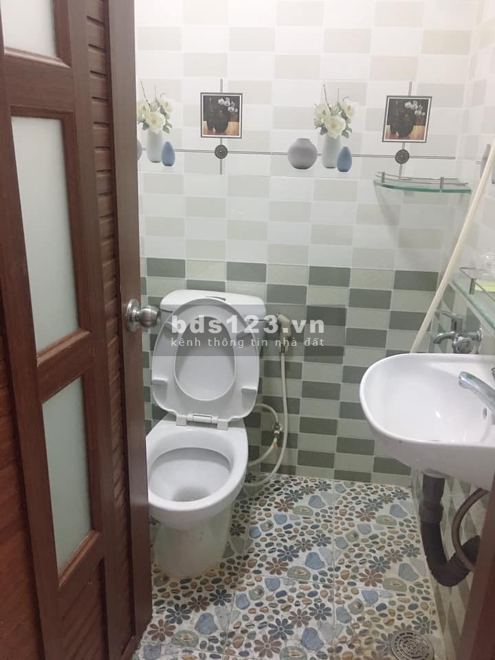 Chỉ 3,9 Tỷ có ngay nhà lô góc, sân rộng để xe CMT8, Quận 10 901336567