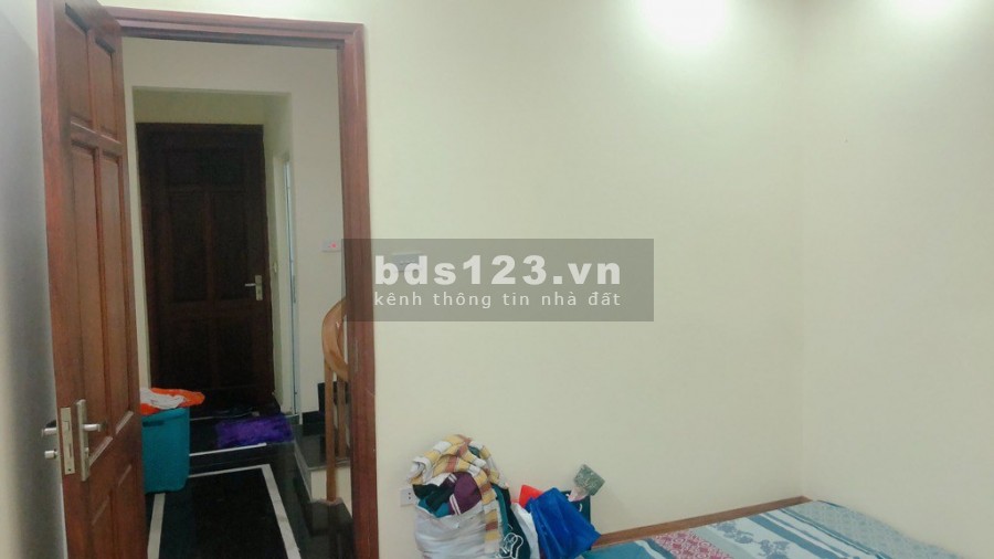 Cần bán gấp căn nhà HXH đường Hoàng Hoa Thám - Bình Thạnh chỉ 100tr/m2. LH: 087.193.102
