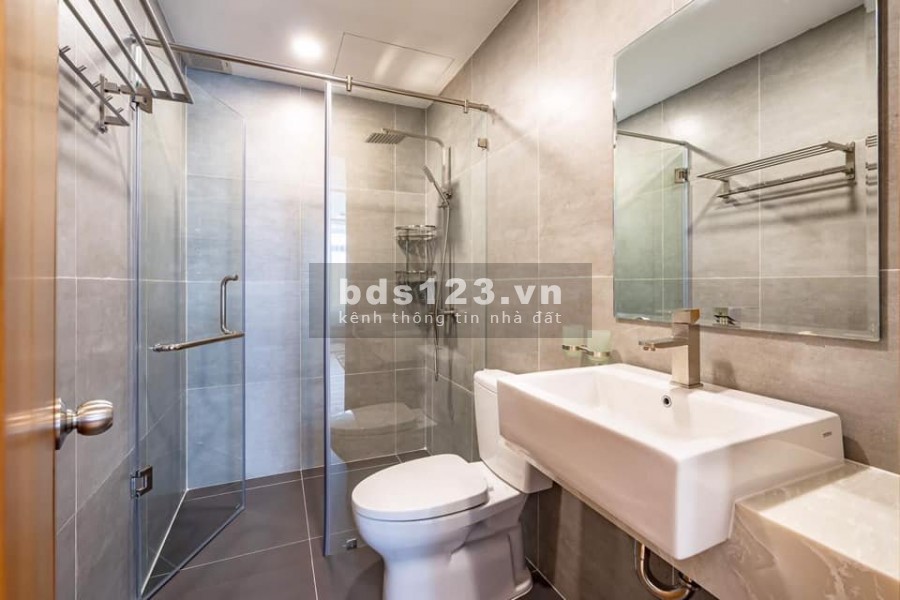 BÁN NHÀ 1 TRỆT 1 LẦU GẦN CHỢ BÌNH CHÁNH, SỔ HỒNG RIÊNG, HOME GARDEN BÌNH CHÁNH