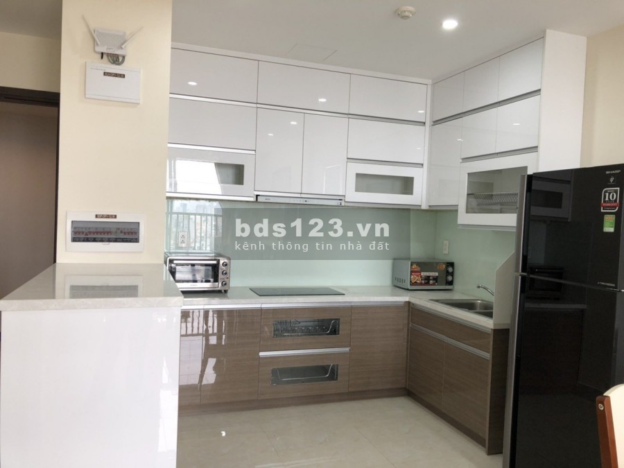 Cho thuê căn hộ 3 phòng ngủ Ochard Parkview, nội thất đẹp, view Landmark 81 giá tốt chỉ 18 triệu/tháng Tel 0942.811.343 Tony đi xem ngay