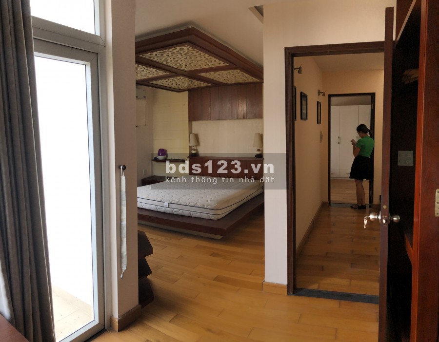 Cho Thuê Villa đường Đặng Thùy Trâm: Hầm Trệt 3 lầu: Phù hợp Văn Phòng công ty