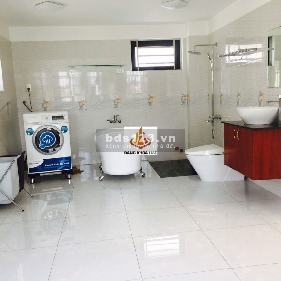 Bán nhà Mùa Covid Đường Cách Mạng Tháng Tám, Quận 10. Diện tích 25m2 chỉ 2.78 tỷ