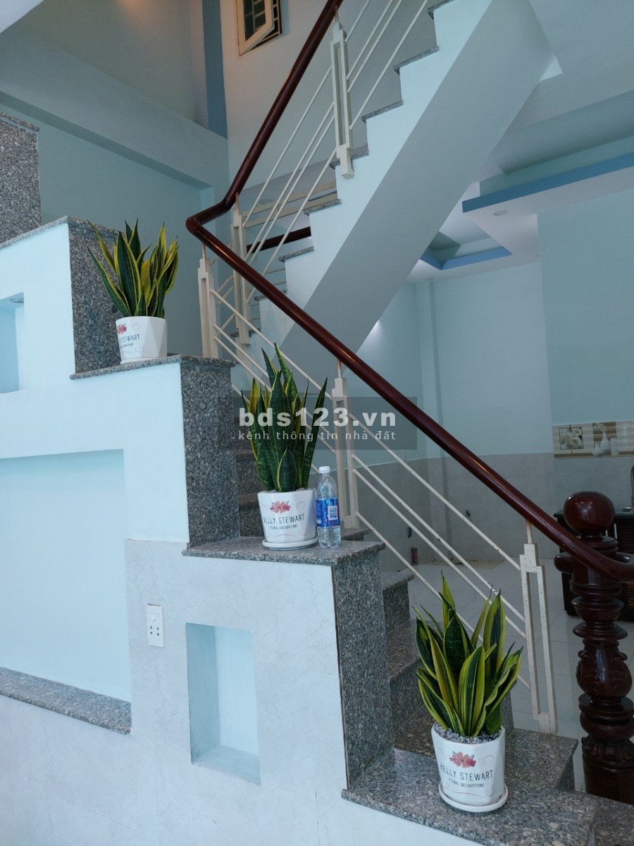 Bán Nhà TL15 Quận 12 53M 4x14 3 Tầng 5PN 3 Tỷ 5