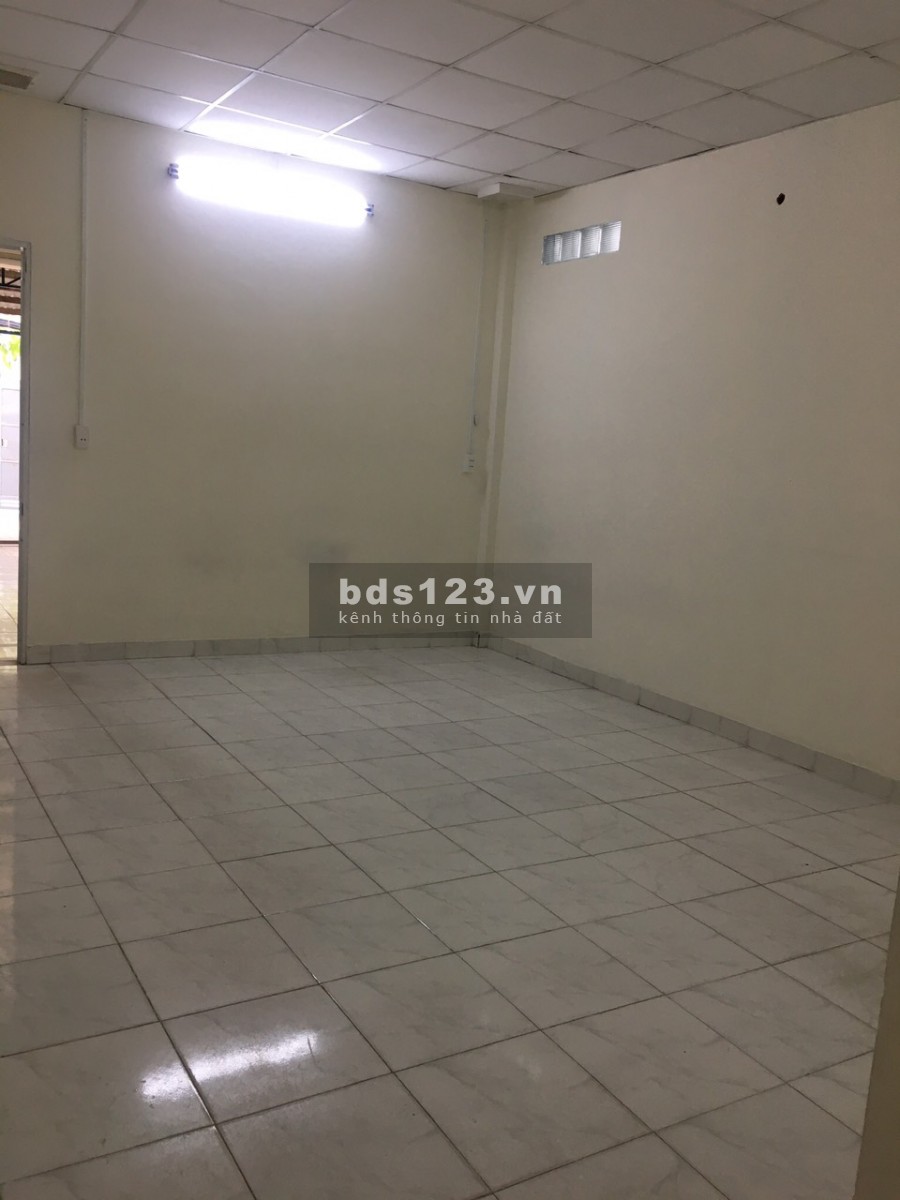 Cho thuê nhà nguyên căn 120m2, nở hậu, mặt tiền Linh Đông, Thủ Đức
