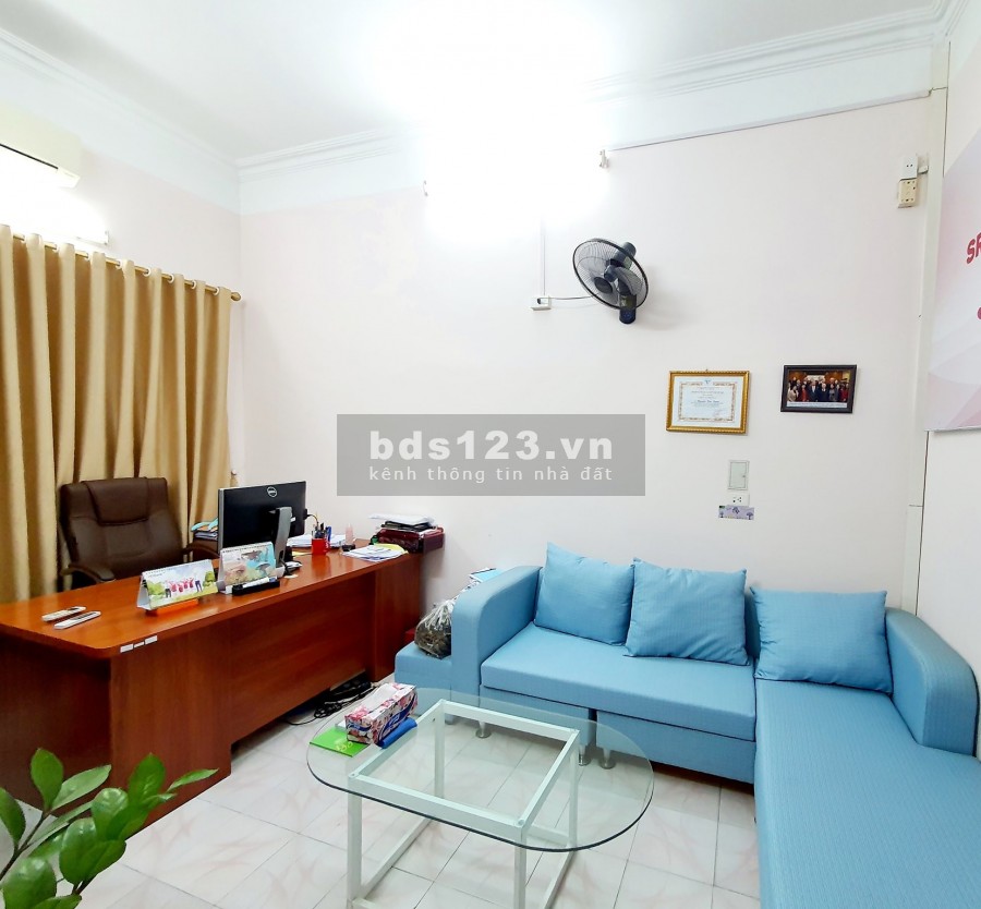 MẶT TIỀN KHỦNG PHÂN LÔ Ô TÔ TRÁNH KINH DOANH VỈA HÈ DÀI, DIỆN TÍCH TO
