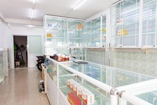 Bán Nhà Lô Góc, Kinh Doanh Ô Tô - Lạc Long Quân Cầu Giấy 30m 5 Tầng Giá 5.4 tỷ.