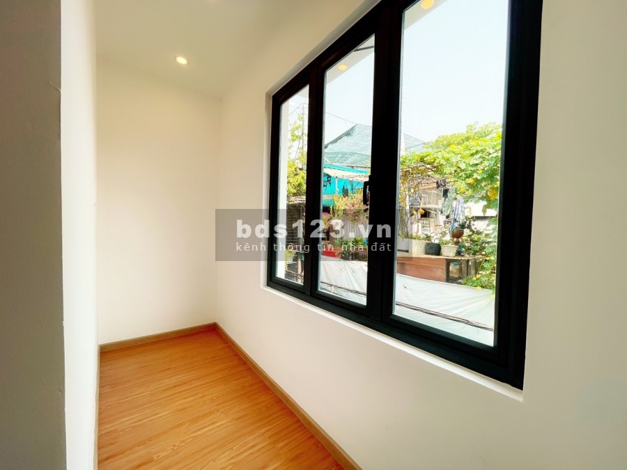 Bán nhà 2 tầng kiệt thẳng tắp kiệt Lê ĐỘ