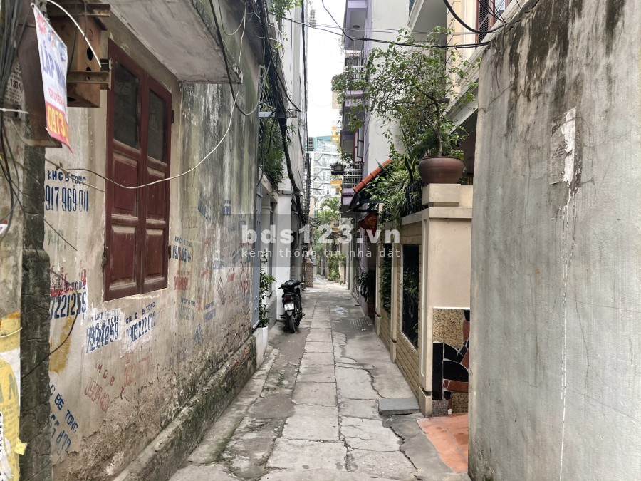 Bán Đất Thổ Cư đường Âu Cơ 2 mặt ngõ mặt tiền 11m hướng Tây Bắc- Đông Nam giá tốt nhất thị trường