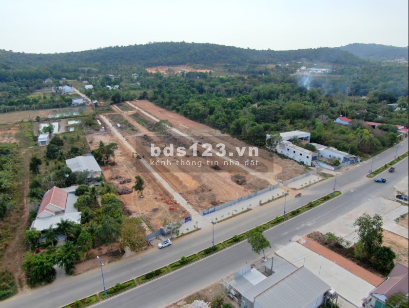 Bán đất Phú Quốc mặt tiền Nguyễn Trung Trực - Sổ hồng sang tên