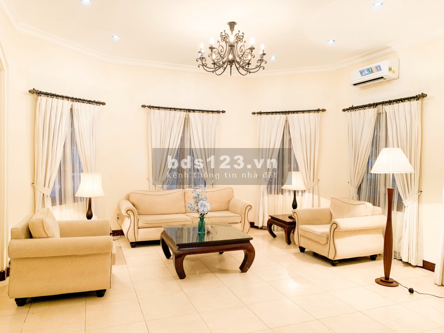 Cho Thuê Villa Hồ bơi sân vườn 250m2 đầy đủ nội thất Nguyễn văn hưởng Thảo Điền Quận 2 MS:42