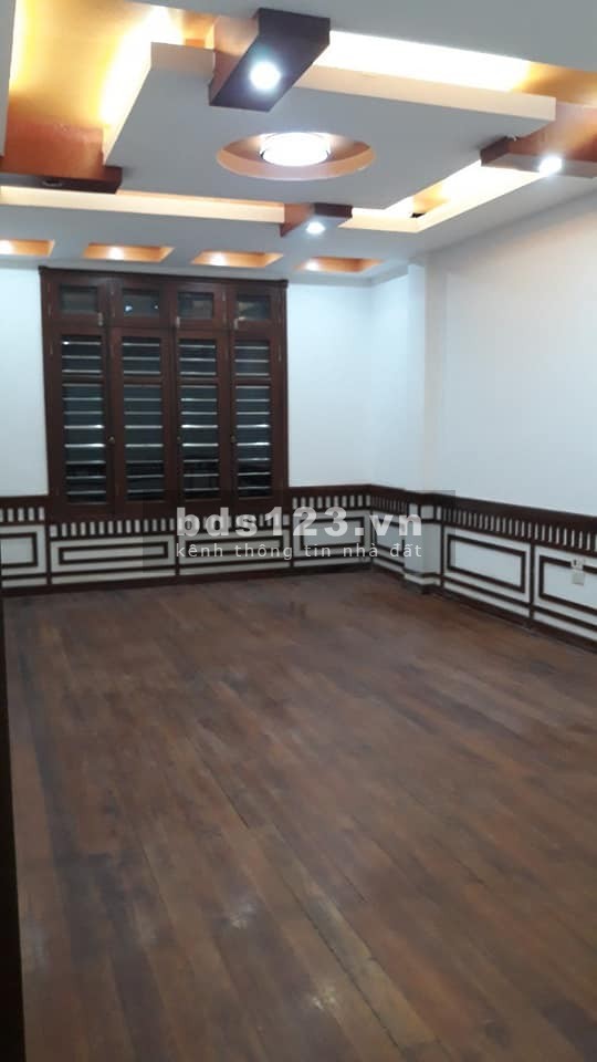 Bán nhà Đặng Thùy Trâm nội thất VIP phân lô ô tô, DT 60mx5t, mt hơn 4m, tầm tiền hiếm.