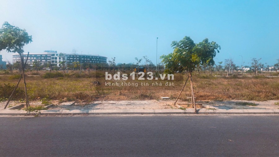 BÁN NHANH LÔ ĐẤT HƯỚNG NAM CHÍNH CHỦ TẠI FPT CITY ĐÀ NẴNG