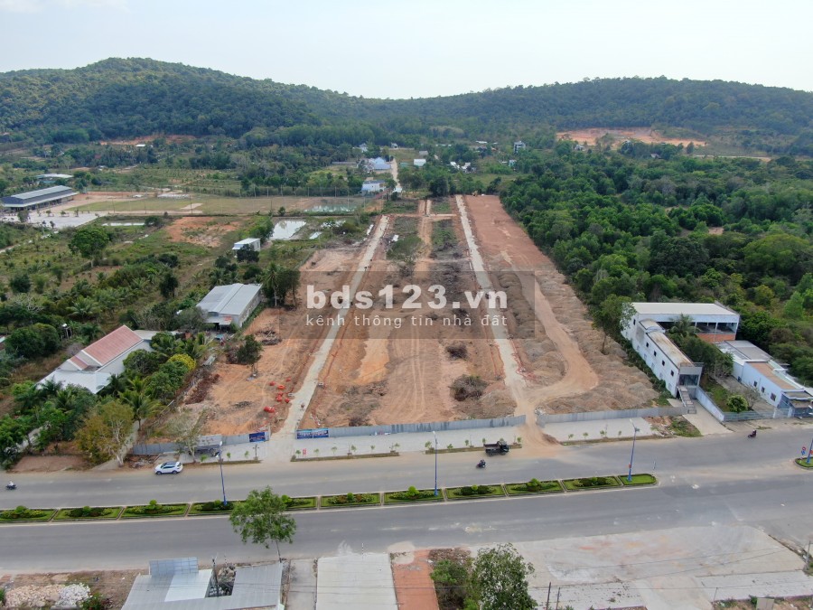 Bán đất Phú Quốc mặt tiền Nguyễn Trung Trực - Sổ hồng sang tên