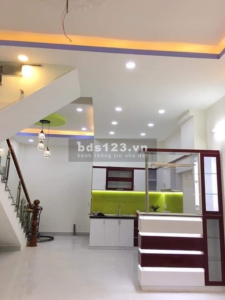 BÁN NHÀ 1 TRỆT 1 LẦU GẦN CHỢ BÌNH CHÁNH, SỔ HỒNG RIÊNG, HOME GARDEN BÌNH CHÁNH
