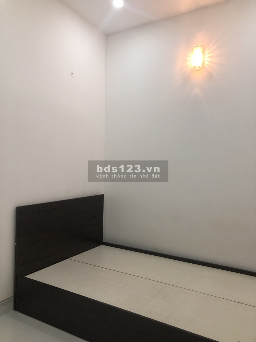 Nhà nguyên căn Phú Nhuận 2PN-2WC, nhà mới sạch sẽ chỉ 8tr/tháng. LH 0906699824