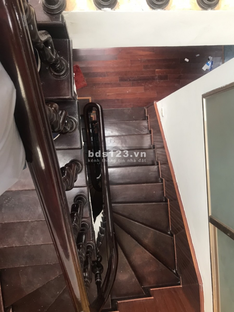Nhà 3 mặt thoáng, 55m2, 4T, MT4.5m, Ngõ Thông, 3 gác chạy đua
