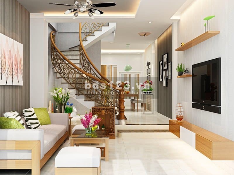 Siêu phẩm ô tô đỗ Cổng, tặng hết nội thất phố Thụy Khuê