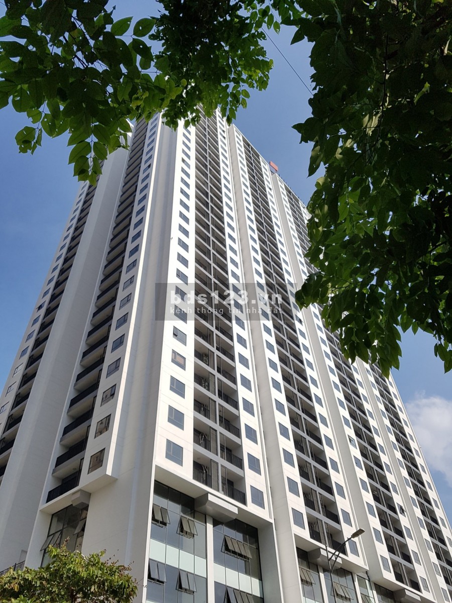 Xuất ngoại giao căn hộ góc 3PN, 97m2, ban công Nam, tầng trung. Giá: 1.950.000.000