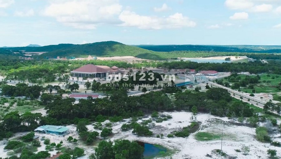 Bán đất vườn sổ đỏ Bình Thuận gần đường quốc lộ 1A, 7821m2 chỉ 703 triệu