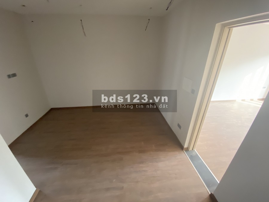 Bán biệt thự GIÁ TỐT K3 Ciputra, 140m2, 3 tầng, hướng Bắc, giá bán: 28 tỷ. LH: 0398195355