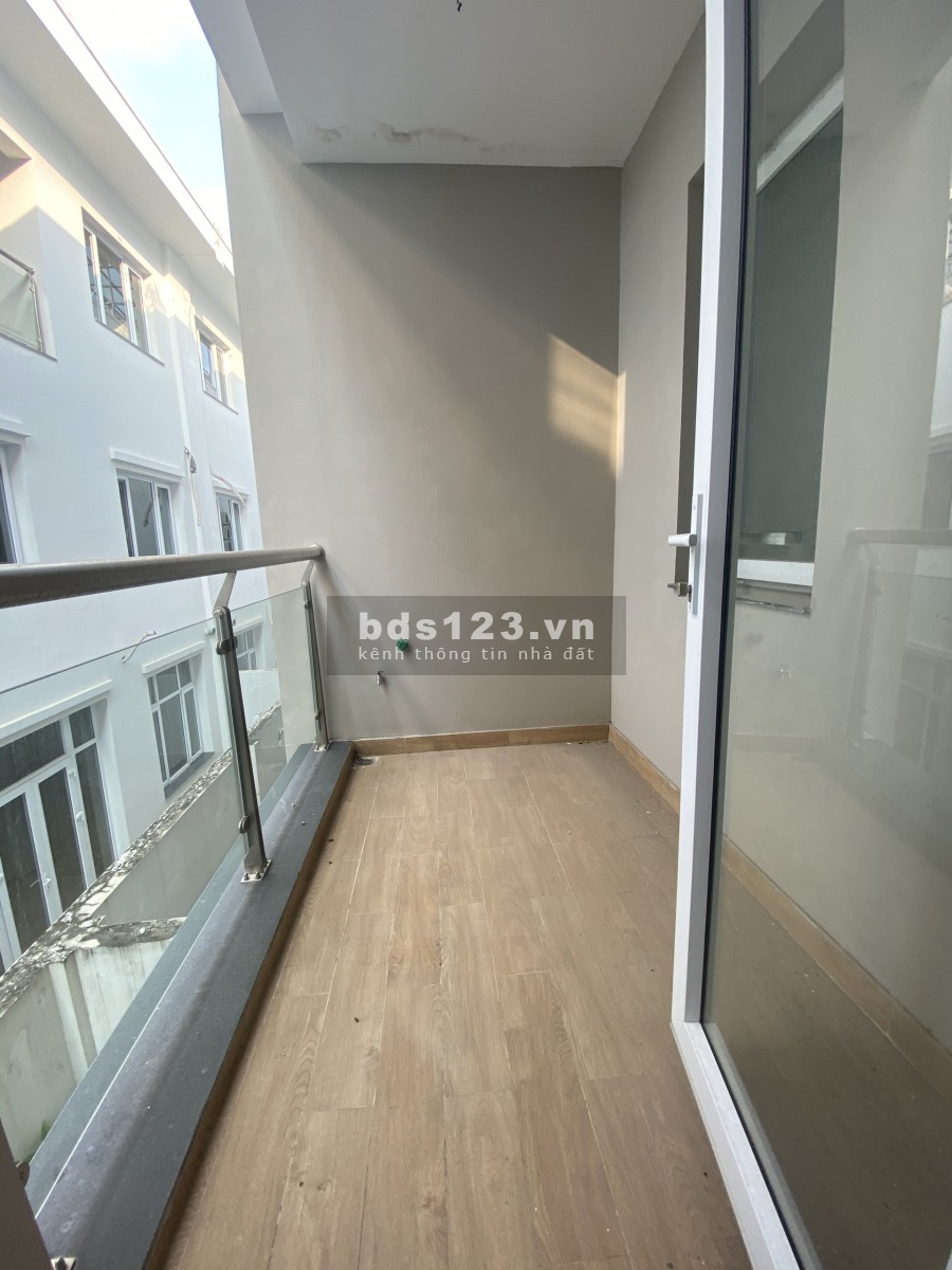 Bán biệt thự GIÁ TỐT K3 Ciputra, 140m2, 3 tầng, hướng Bắc, giá bán: 28 tỷ. LH: 0398195355