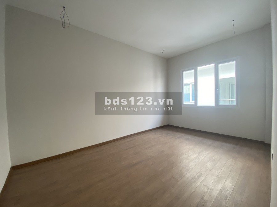 Bán biệt thự GIÁ TỐT K3 Ciputra, 140m2, 3 tầng, hướng Bắc, giá bán: 28 tỷ. LH: 0398195355