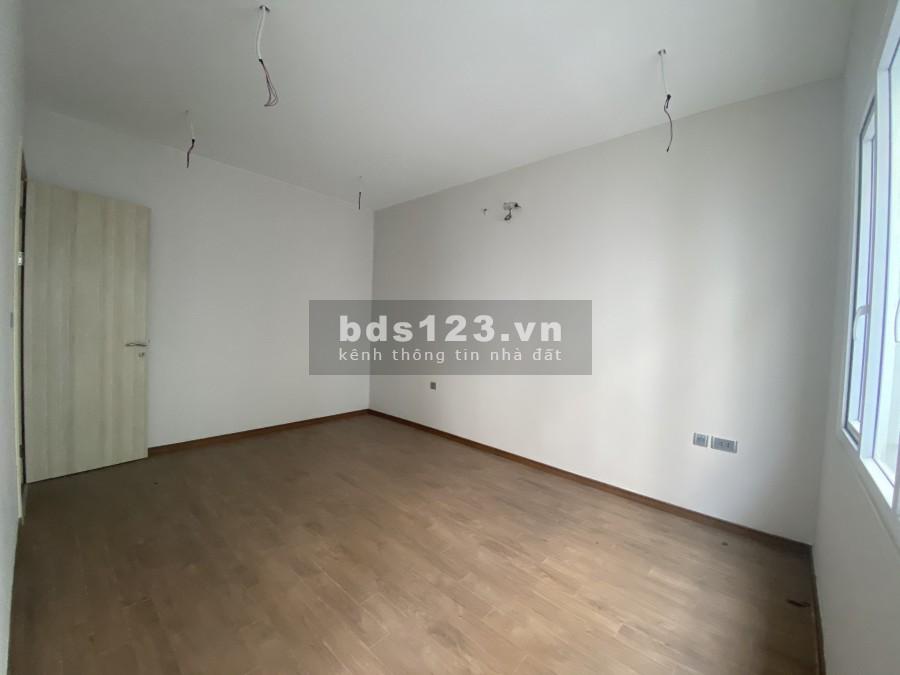 Bán biệt thự GIÁ TỐT K3 Ciputra, 140m2, 3 tầng, hướng Bắc, giá bán: 28 tỷ. LH: 0398195355