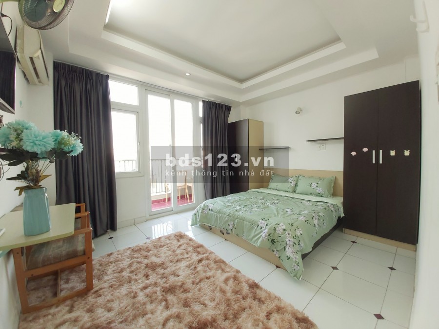 Căn Hộ Ban Công 2PN Gần Huỳnh Văn Bánh Q. Tân Bình