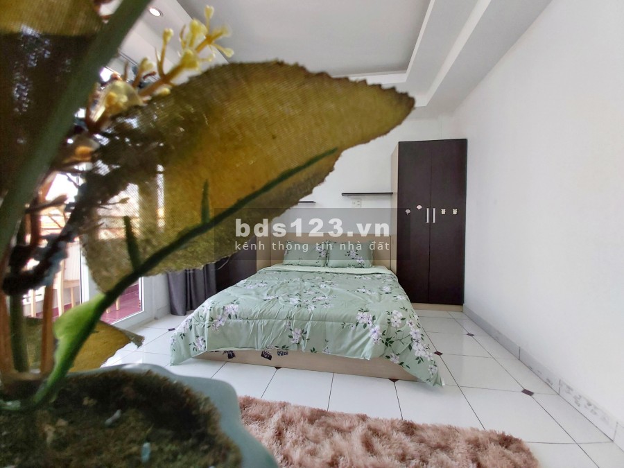Căn Hộ Ban Công 2PN Gần Huỳnh Văn Bánh Q. Tân Bình