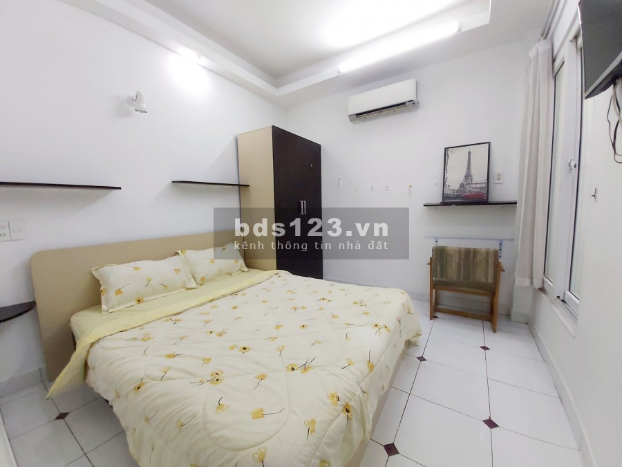Căn Hộ Ban Công 2PN Gần Huỳnh Văn Bánh Q. Tân Bình