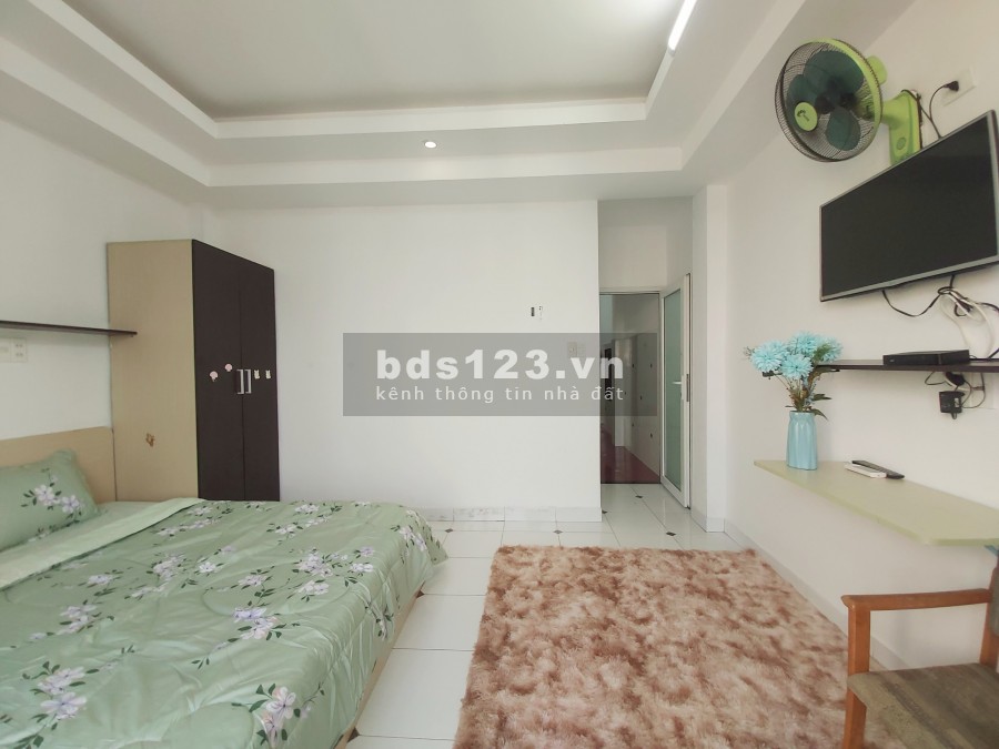 Căn Hộ Ban Công 2PN Gần Huỳnh Văn Bánh Q. Tân Bình