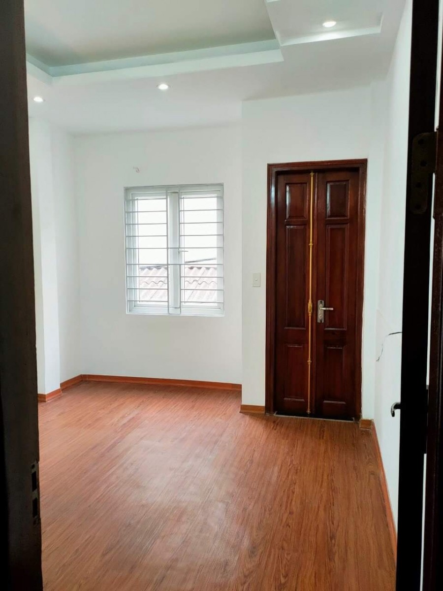 Nhà đẹp Minh Khai ngõ thông, thoáng, gần phố, Times city 42m 5 tầng 3 tỷ 800