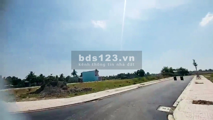 Đất ngộp chủ cần bán gấp 100m2 400tr