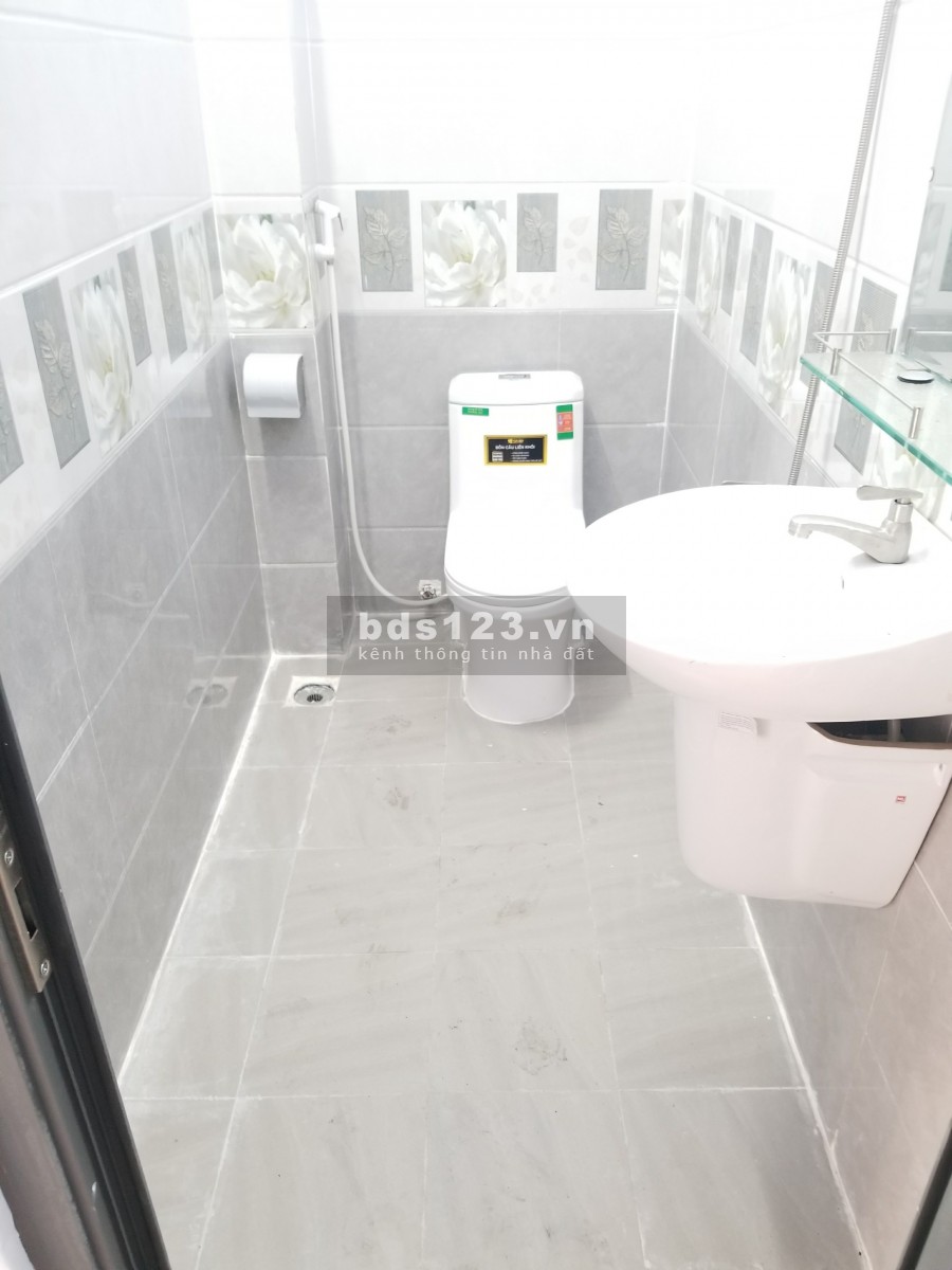 Cho thuê nhà 18 triệu mặt tiền đường Lê Văn Lương