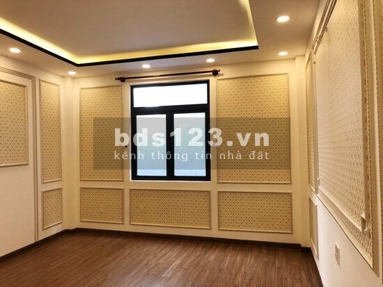 Bán nhà mặt tiền đường 41 P.Tân Quy dt 4x18m,2.5 lầu,giá 12 tỷ