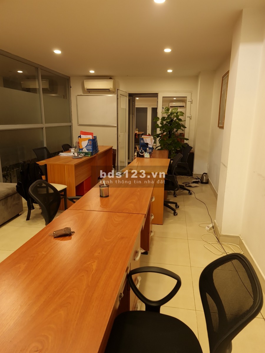 Văn phòng Quận 4 50m² Full Nội Thất