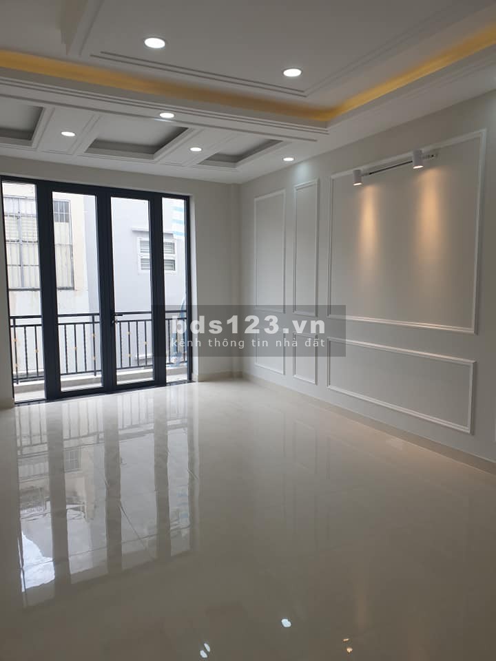 Bán Nhà HXH Nguyễn Văn Đậu DT: 45m2, 5L, 4m x 12m, Giá: 8.8 tỷ.
