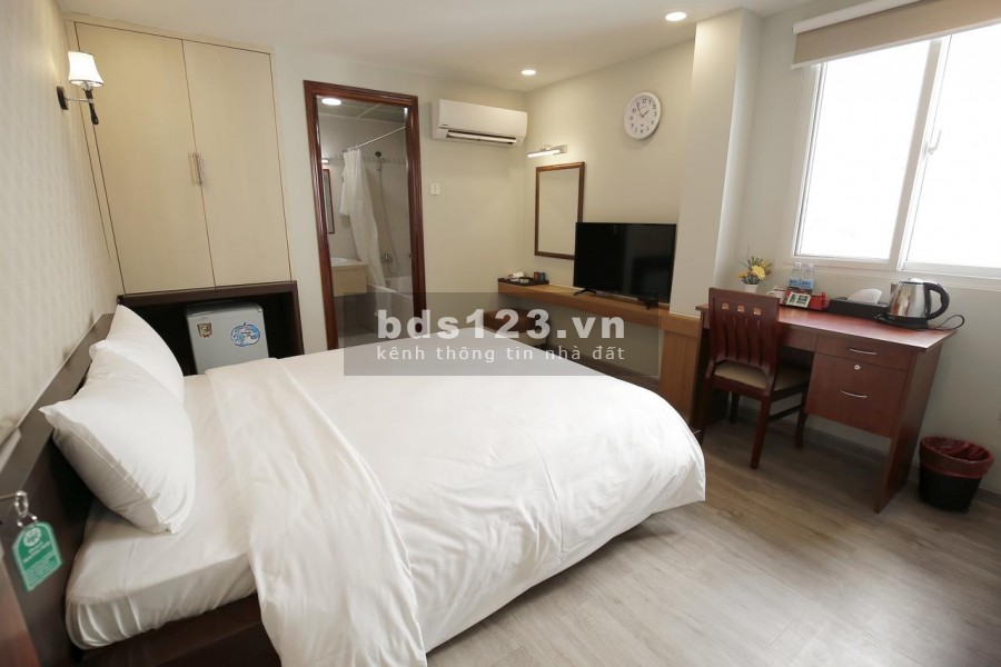 Cho thuê Khách sạn Đường Đông Du, P.Bến Nghé, Q1. DT: 7 x 19m, 1 hầm, 9 lầu, 36 phòng