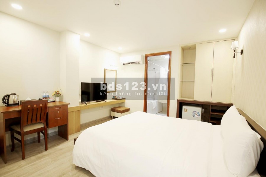 Cho thuê Khách sạn Đường Đông Du, P.Bến Nghé, Q1. DT: 7 x 19m, 1 hầm, 9 lầu, 36 phòng