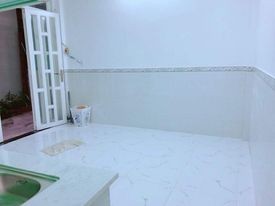 Chính chủ bán gấp nhà đường Nơ Trang Long, ngang hơn 4 m, giá 2 tỷ 3