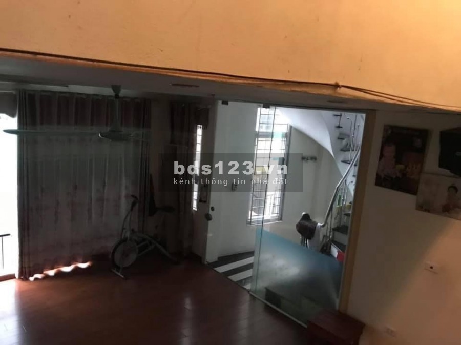 Sống VIP, Phố Nguyễn Văn Linh Long Biên, 90m2 MTx4.3m 4T