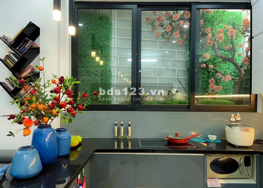 BÁN NHÀ ĐẸP TRUNG TÂM CẦU GIẤY FULL NỘI THẤT SANG TRỌNG GIÁ CHỈ 4.85 TỶ