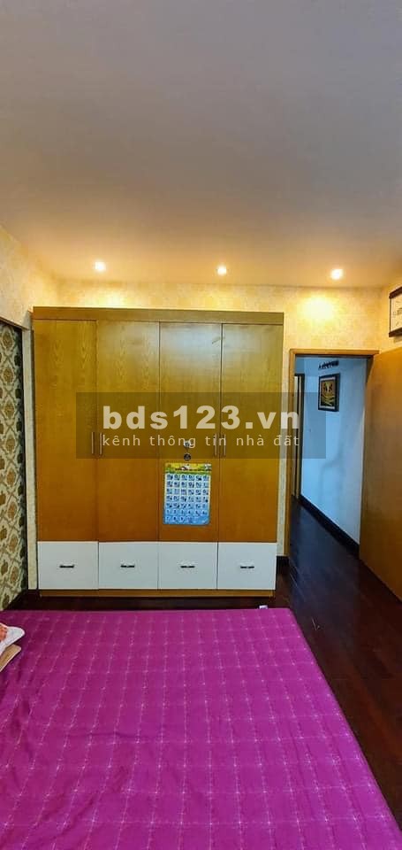 Sống VIP, Phố Nguyễn Văn Linh Long Biên, 90m2 MTx4.3m 4T