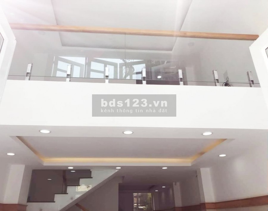 Bán gấp biệt phủ ngay chợ Bà Chiểu, dt 60m2, giá 8.5 tỉ
