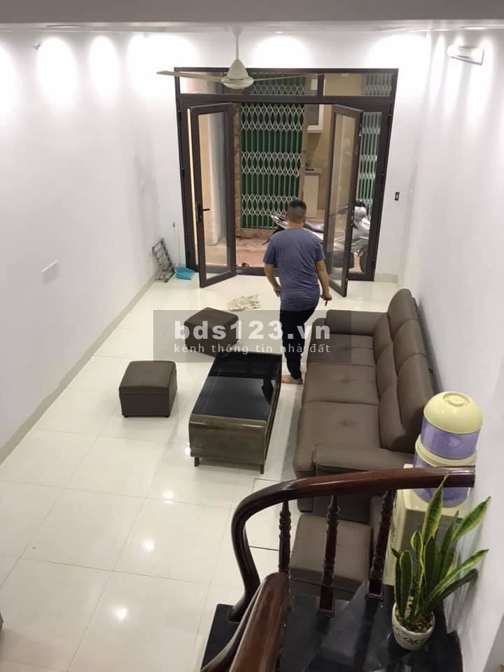 LÔ GÓC, ở ngay, nội thất VIP, gần hồ 3 mẫu, 33m2x4 tầng, 2.75 TỶ
