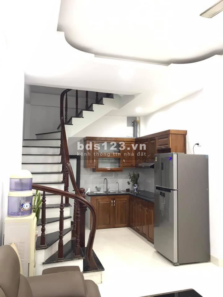 LÔ GÓC, ở ngay, nội thất VIP, gần hồ 3 mẫu, 33m2x4 tầng, 2.75 TỶ